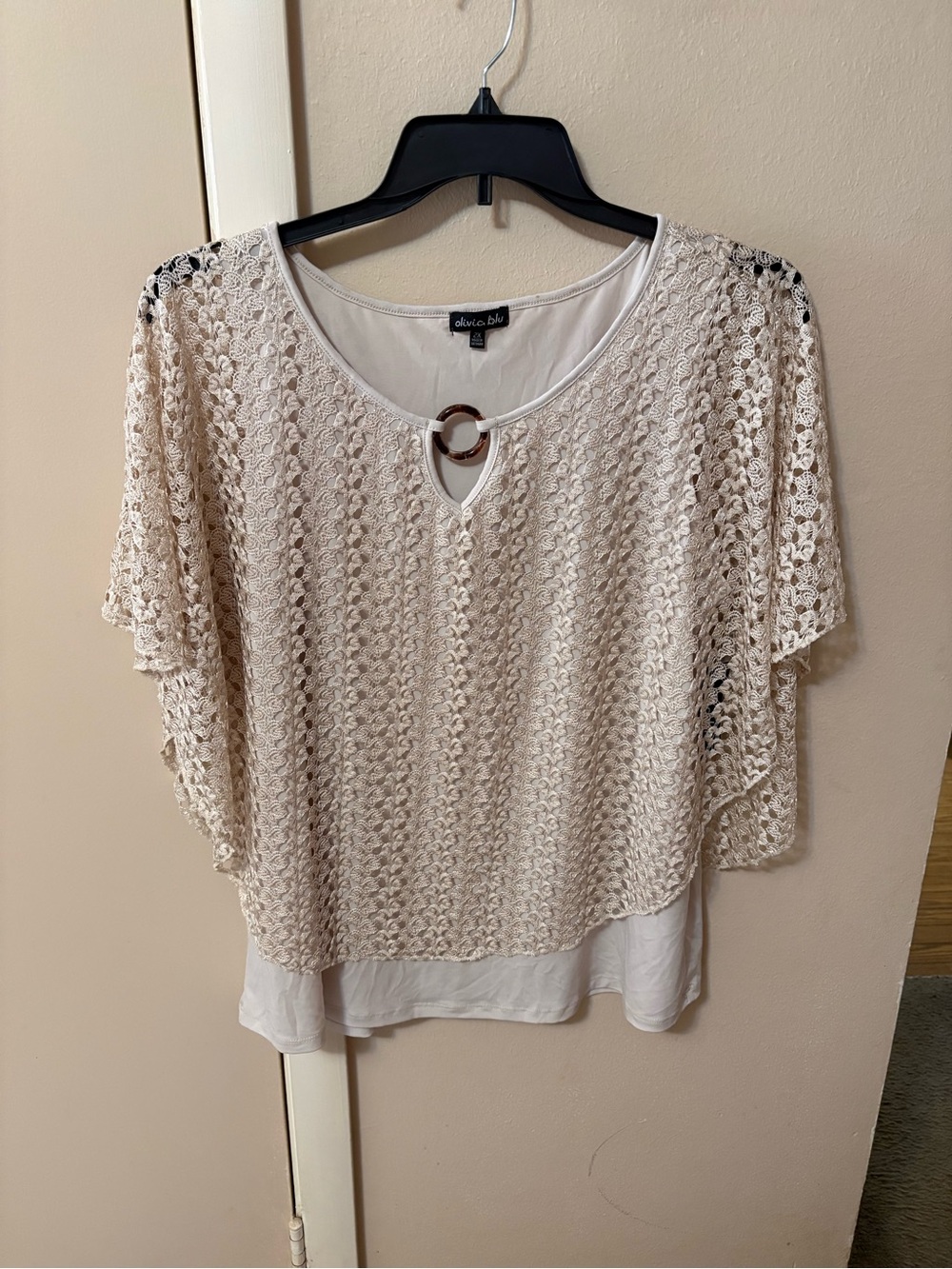 Olivia Blu Ivory Tank with Gold Crochet Overlay Polyester Sz 2X NWT